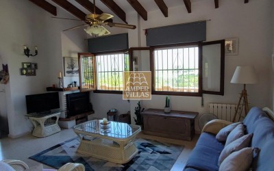 Villa confortable avec vue panoramique, situé à Sierra Altea Golf.